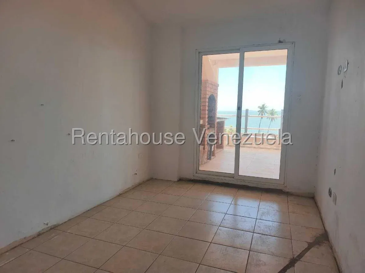 Amplio townhouse en villa de Milagro Norte con vista al lago - 14