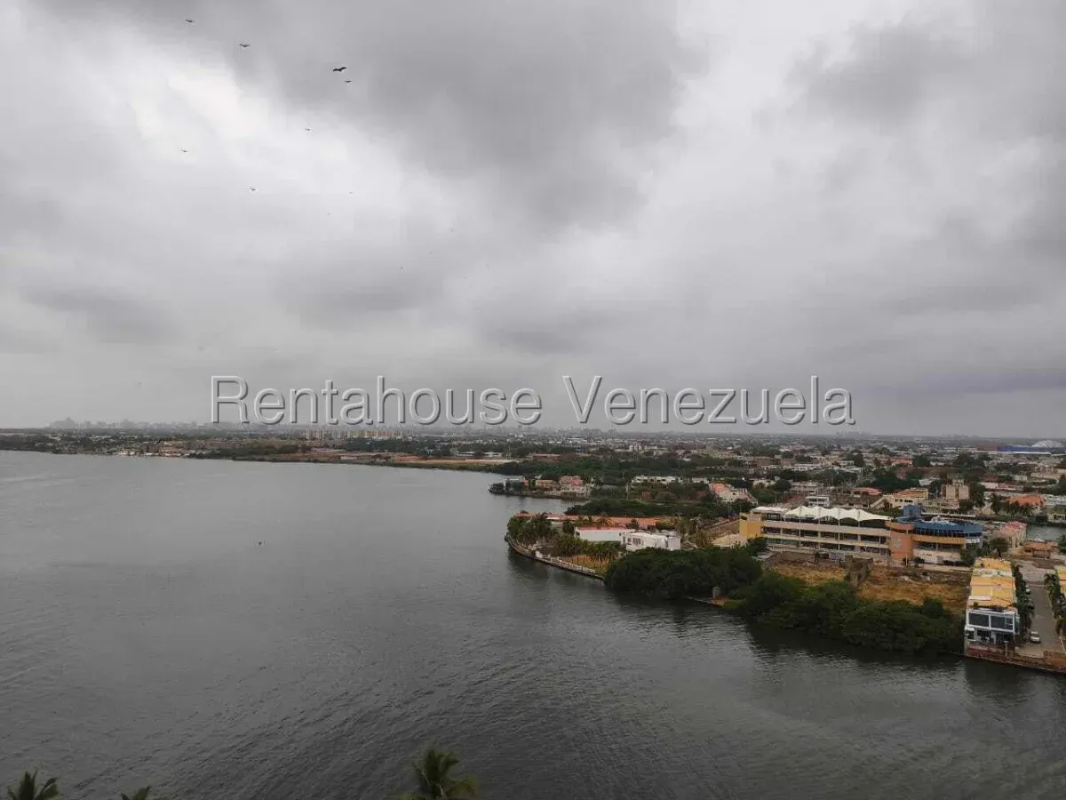 Apartamento En VENTA En Lago Mar Beach  - 18