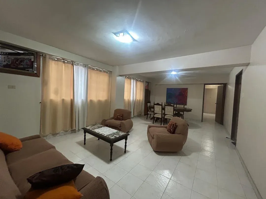 Bello Apartamento En ALQUILER En Cecilio Acosta  - 4