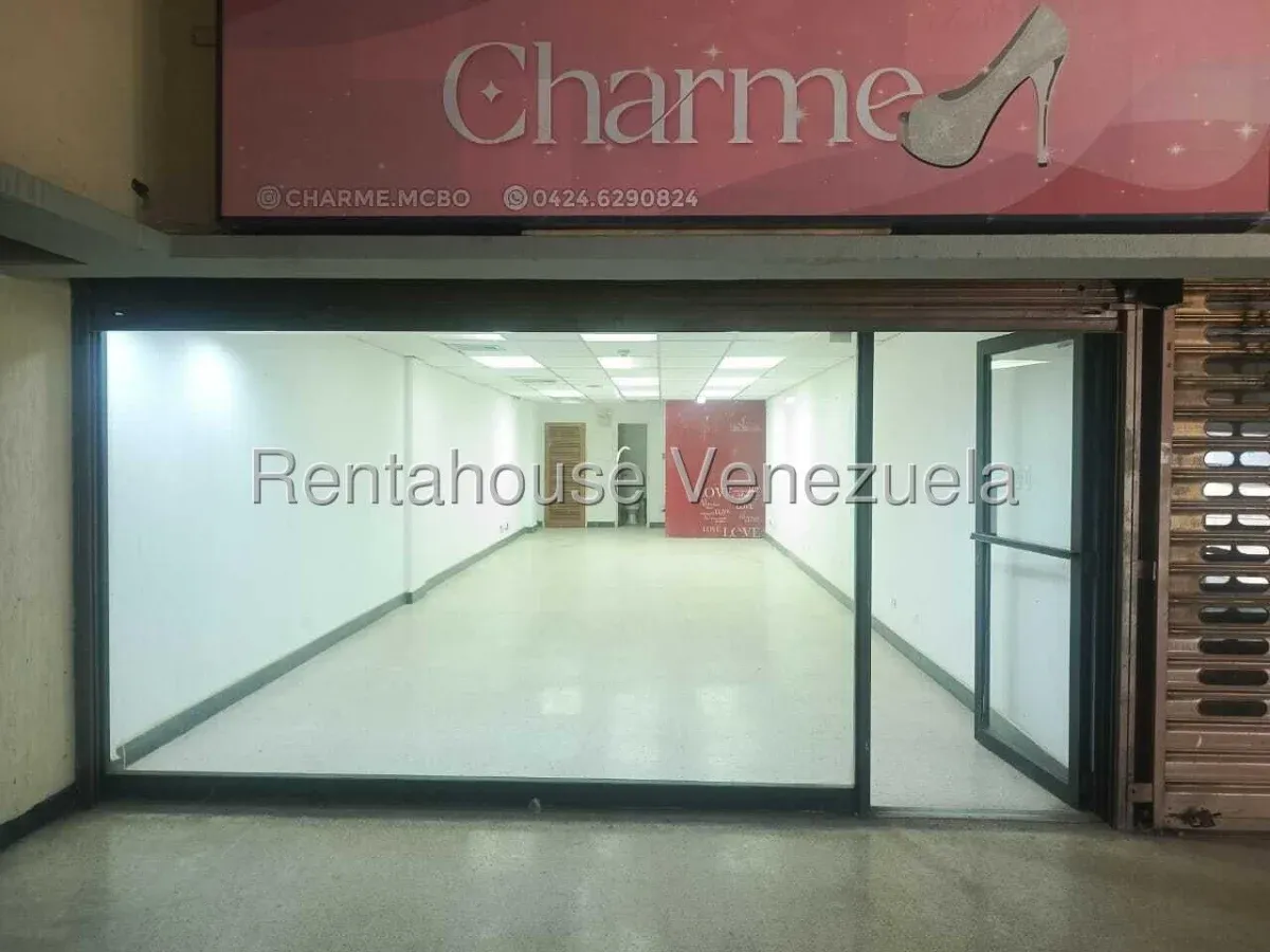 Amplio Local Comercial En ALQUILER En Av. Delicias Norte  - 7