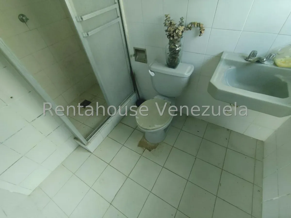 Amplia Casa Comercial En VENTA En Av. Bella Vista  - 6