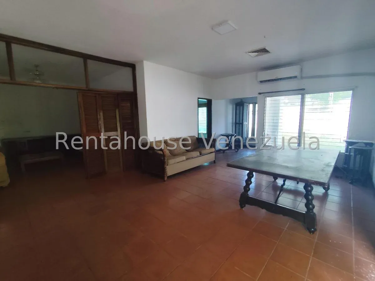 Amplia Casa Comercial En VENTA En Av. Bella Vista  - 7
