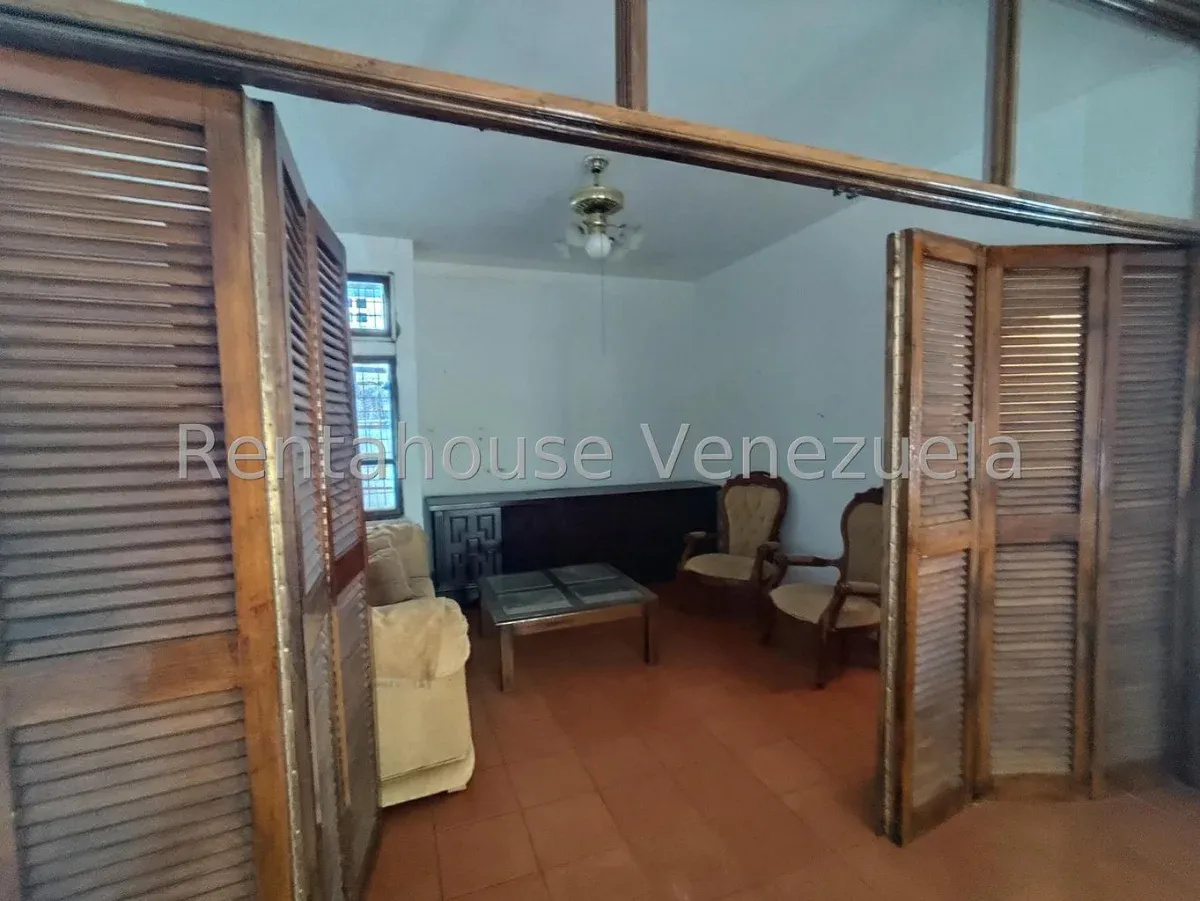 Amplia Casa Comercial En VENTA En Av. Bella Vista  - 8
