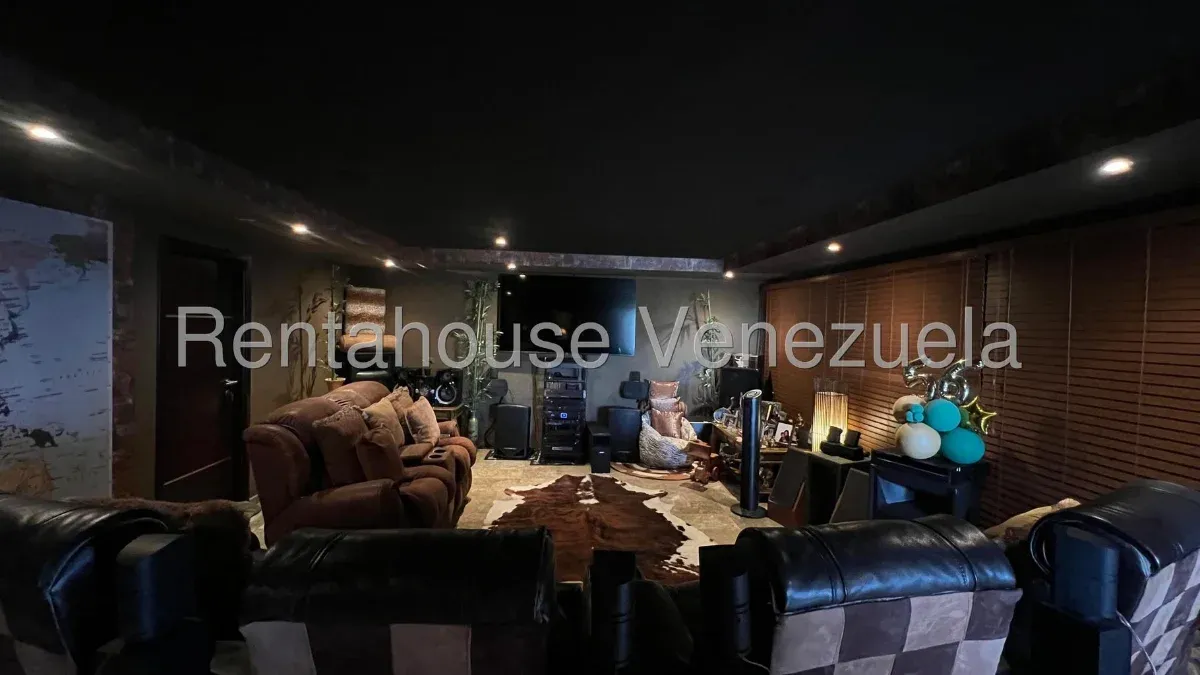 Exclusivo Townhouse de 3 Niveles En ALQUILER En Lago Mar Beach - 16