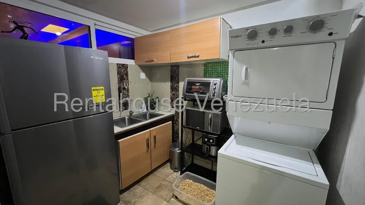 Exclusivo Townhouse de 3 Niveles En ALQUILER En Lago Mar Beach - 18