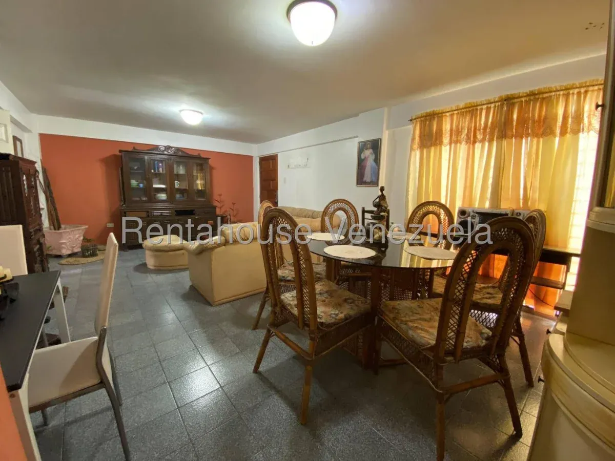 Cómodo Apartamento En Venta La Trinidad  - 2