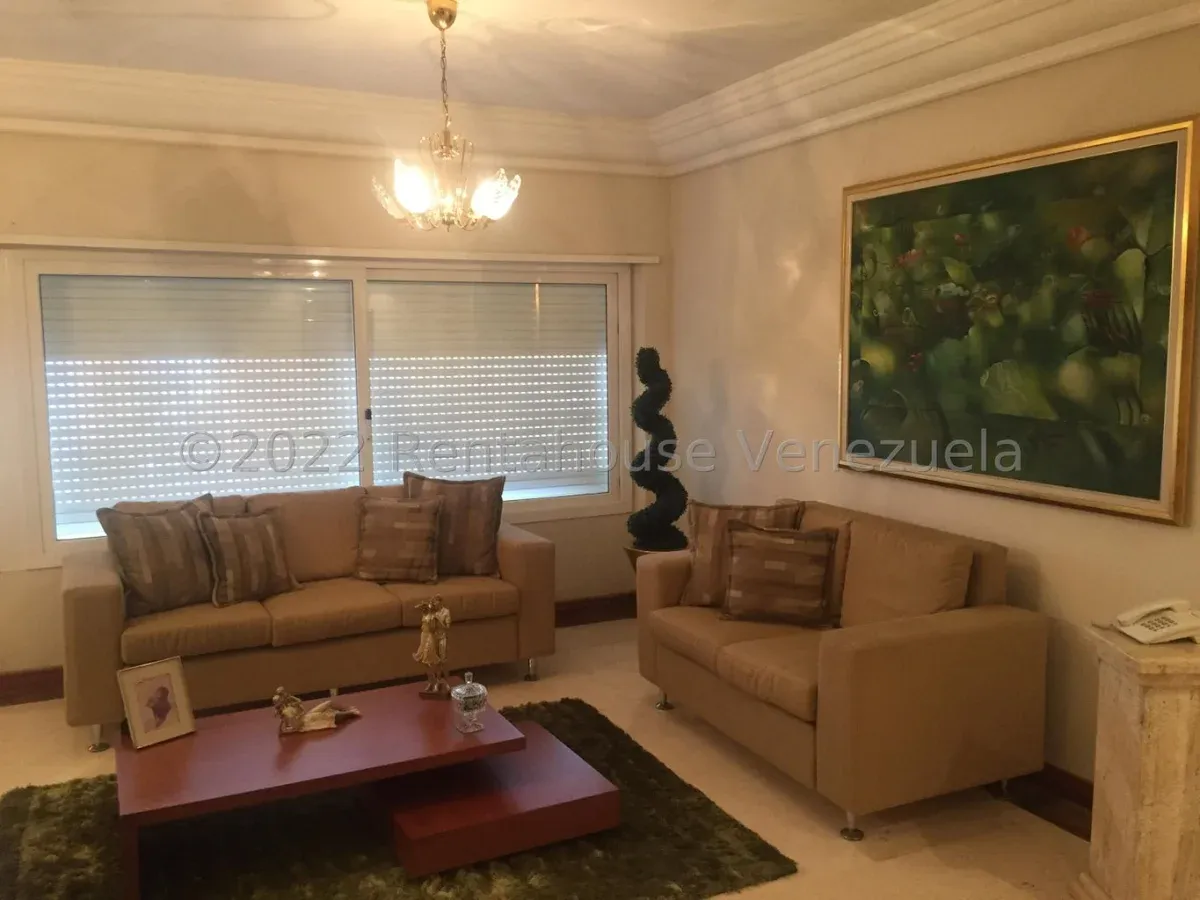 Hermoso Apartamento Con Piscina En VENTA En La Lago 