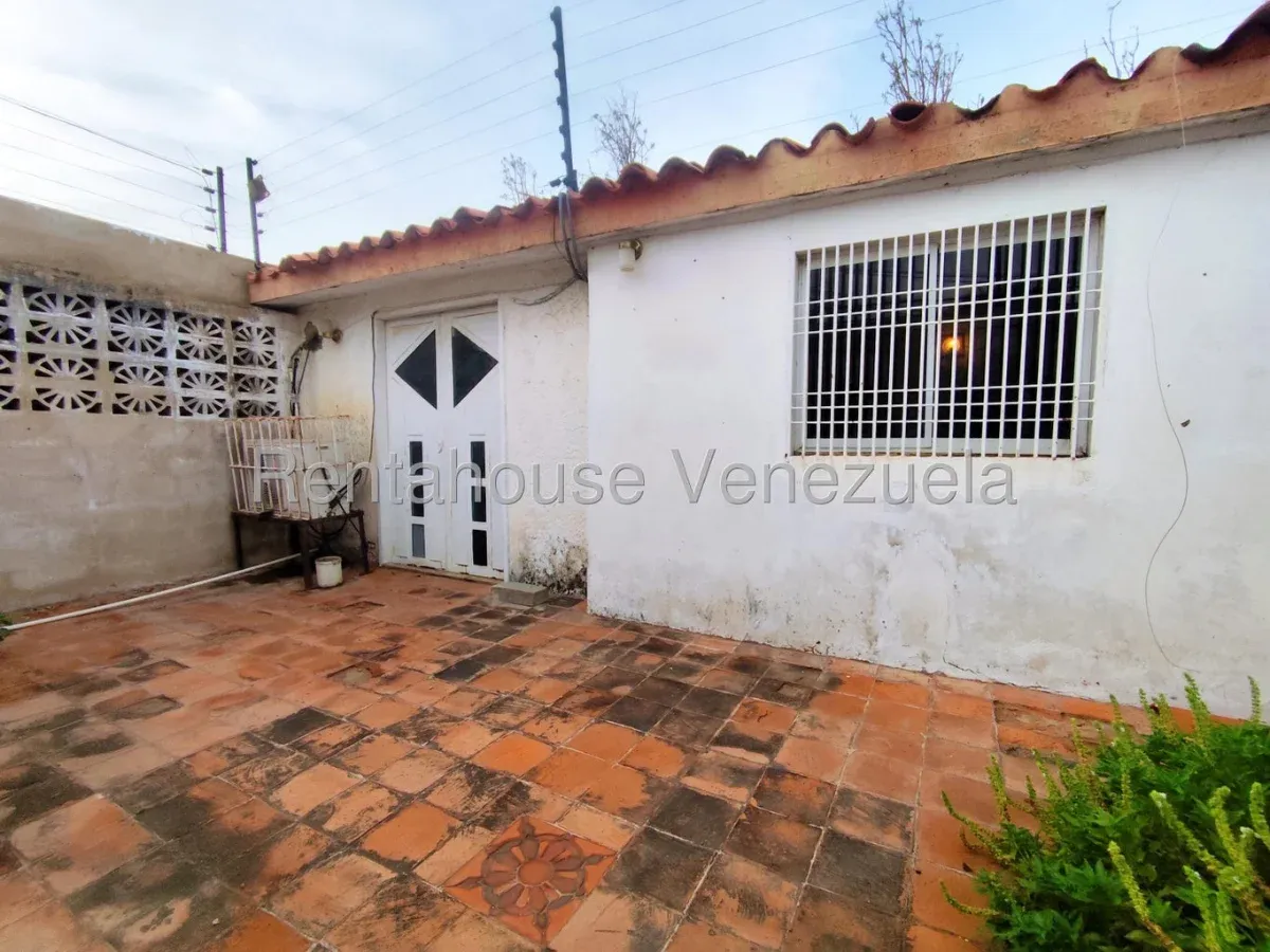 Amplia Casa Para Expandir o Remodelar En VENTA En Maranorte  - 14