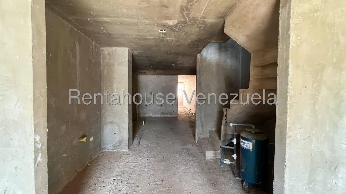 Townhouse En Gris En Venta En Camino De La Lagunita  - 2