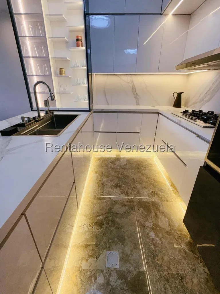 Hermoso Apartamento Con Planta Electrica y Una Hermosa vista al lago En ALQUILER, Sector Don Bosco - 3