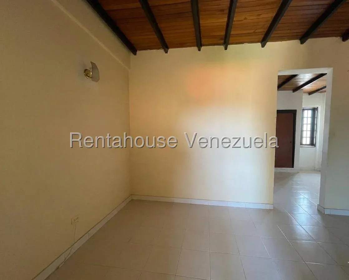 Bello Y Cómodo Apartamento En VENTA En Cumbres De Maracaibo  - 2