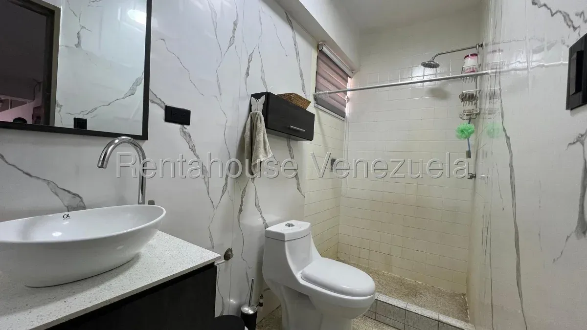 Amplio Y Cómodo Apartamento En VENTA En Av Bella Vista - 12