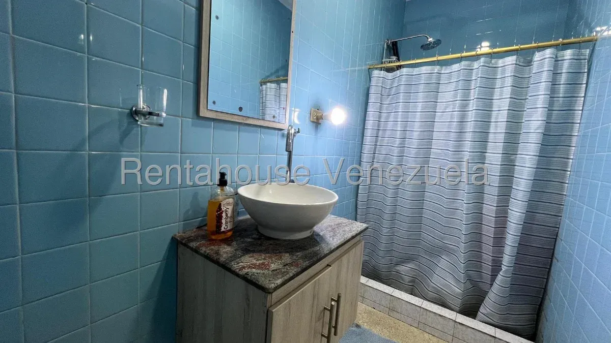 Amplio Y Cómodo Apartamento En VENTA En Av Bella Vista - 16