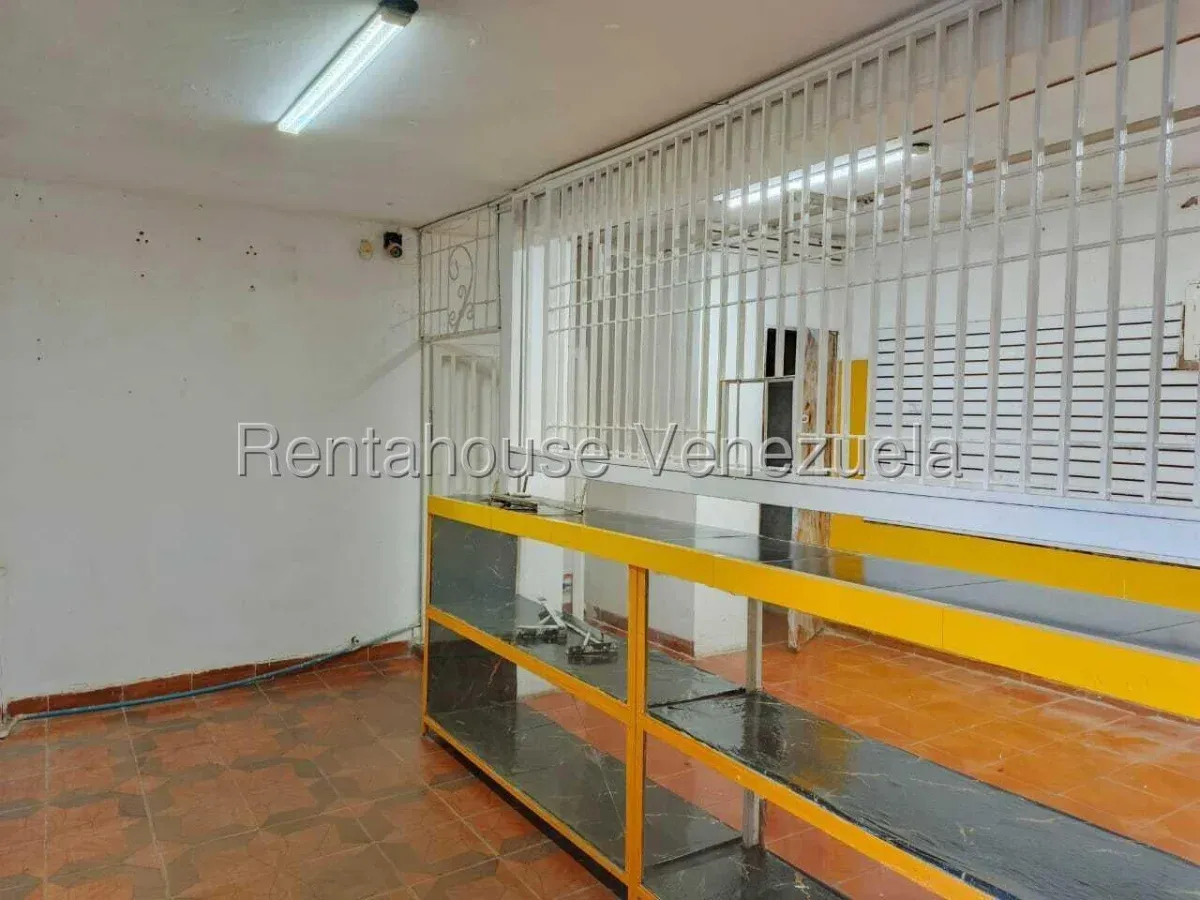 Local Comercial En ALQUILER En Sierra Maestra  - 5