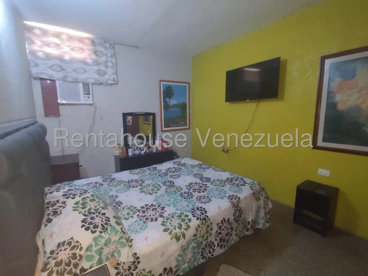 Cómodo Apartamento En Venta En Raul Leoni  - 14