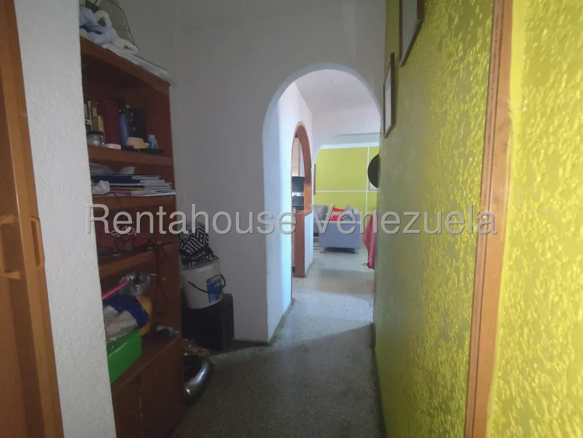 Cómodo Apartamento En Venta En Raul Leoni  - 19