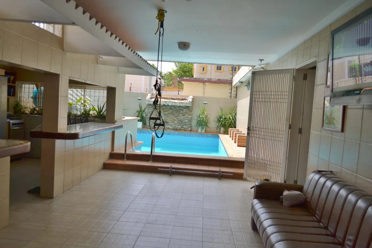 Bella Casa De 2 Palntas En Venta En Monte Claro  - 18
