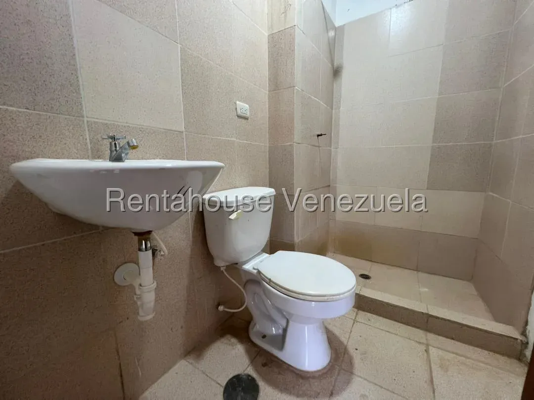 Cómodo Apartamento En Semi Gris En VENTA En La Rotaria  - 15