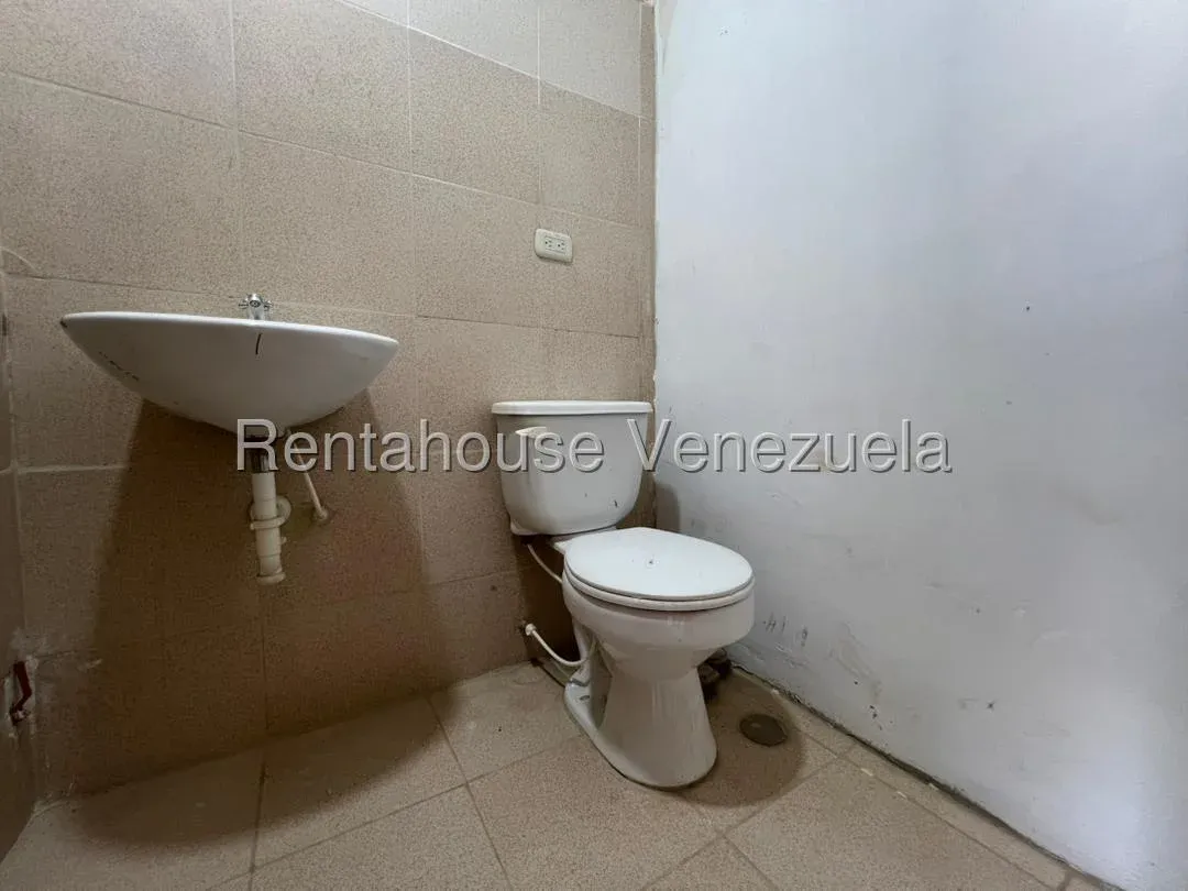 Cómodo Apartamento En Semi Gris En VENTA En La Rotaria  - 18