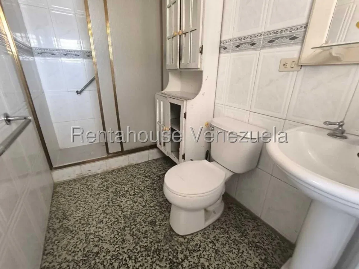 Amplia Casa De 2 Niveles En Venta En Cumbres De Maracaibo  - 10