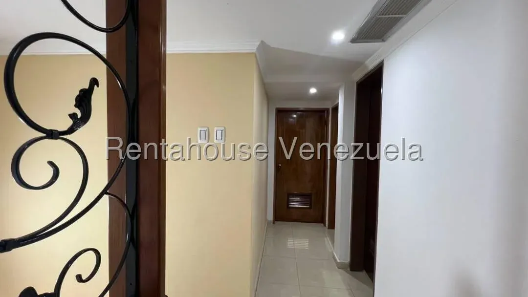 Hermoso Townhouse En Venta En Circunvalación N° 2 - 10