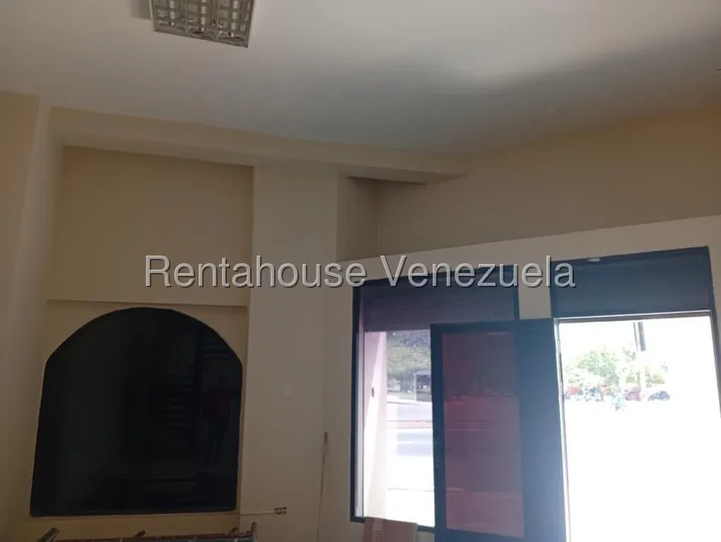 Local Comercial En Alquiler En El Sector Padilla  - 2