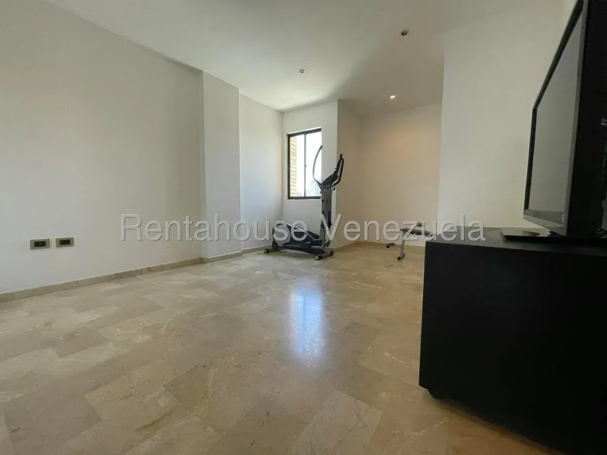 Exclusivo Penthouse De 2 Niveles En VENTA En El Sector Tierra Negra - 15