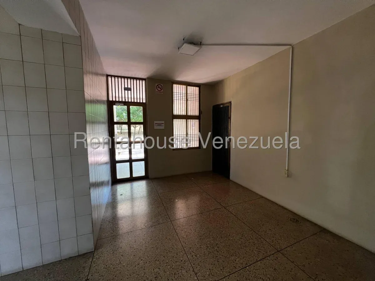 Apartamento En Venta En Av Goajira - 12