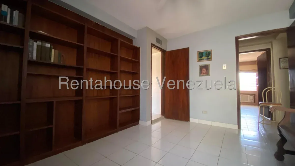 Amplio Apartamento En Venta En La Lago - 13