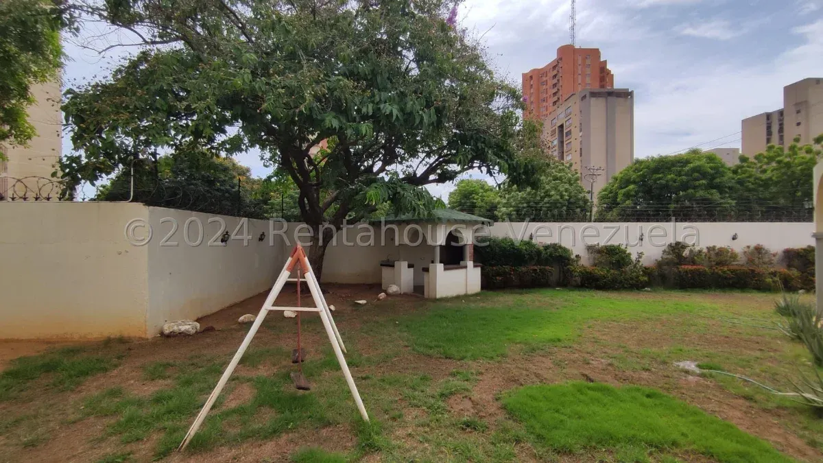 Amplia Casa En Venta En Paraíso MLS #25-856 - 5