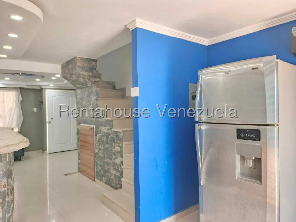 Townhouse Amoblado En VENTA En Camino De La Lagunita  - 7