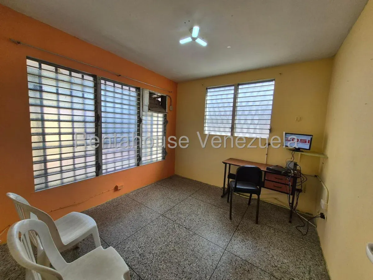 Galpón Comercial En Alquiler En Las Mercedes - 7