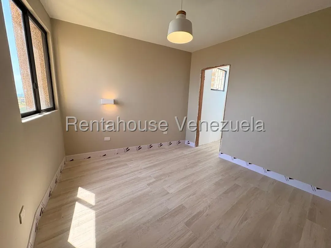 Bello Apartamento En Venta En La Av El Milagro  - 14