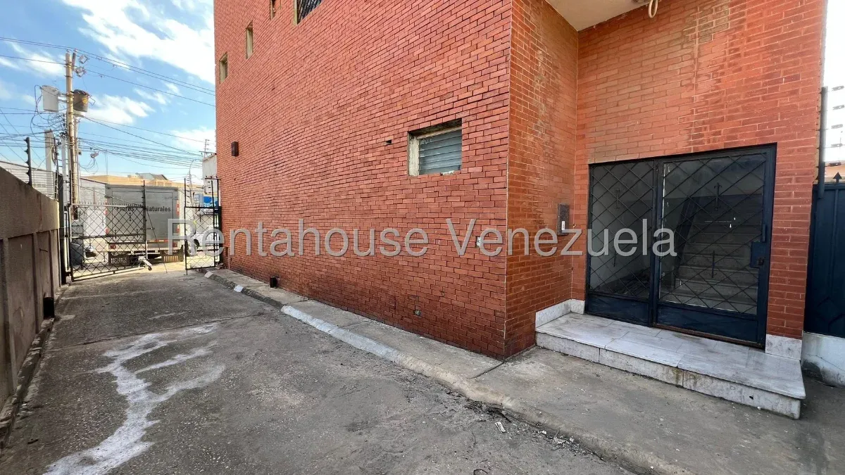 Edificio En Venta En La Limpia  - 5