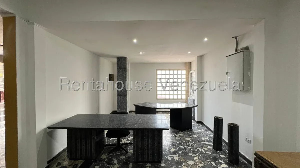 Edificio En Venta En La Limpia  - 12