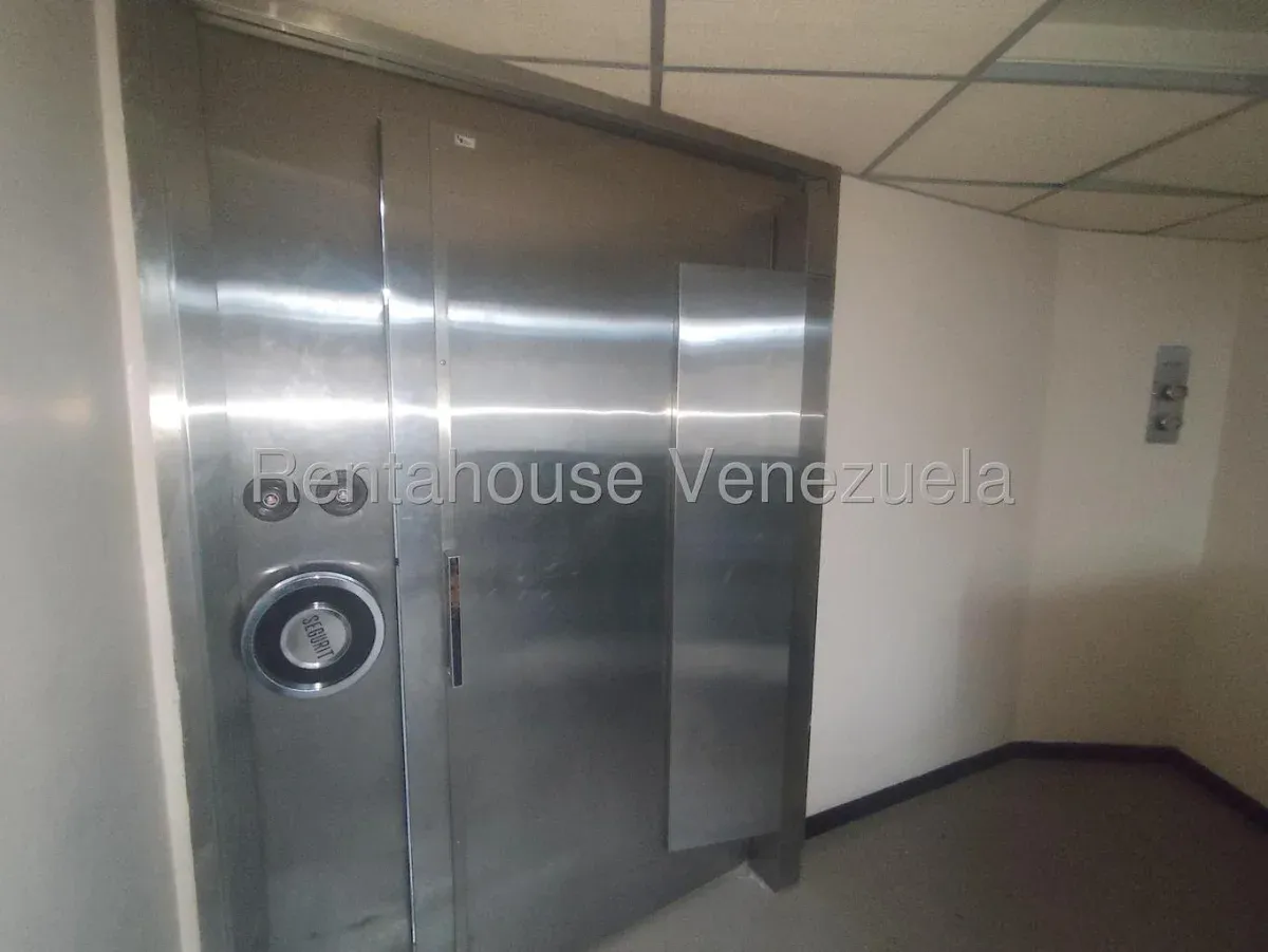 Amplio Local Comercial En Venta En Dr. Portillo - 7