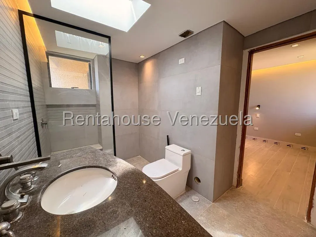 Apartamento En Venta En La Av El Milagro  - 10
