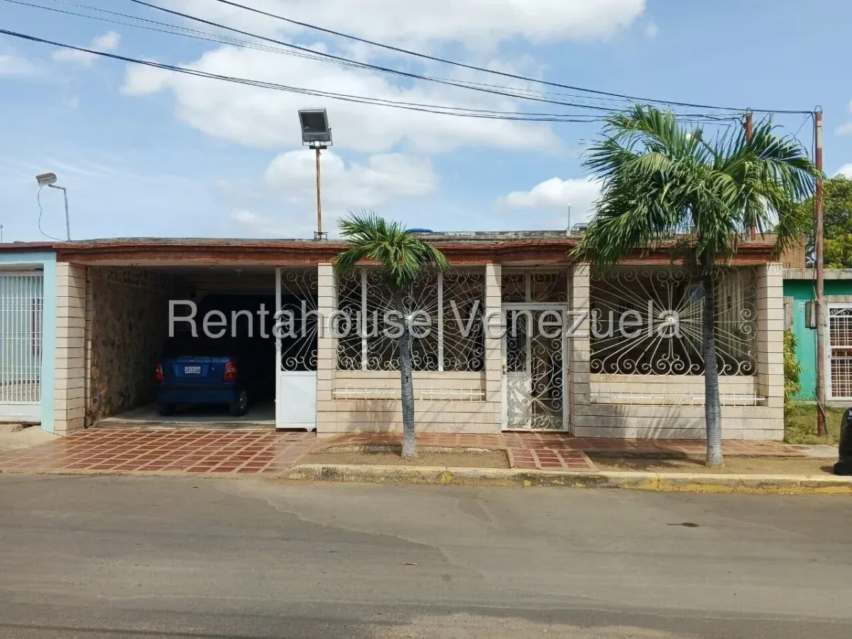 Casa En Venta En Zona Oeste 