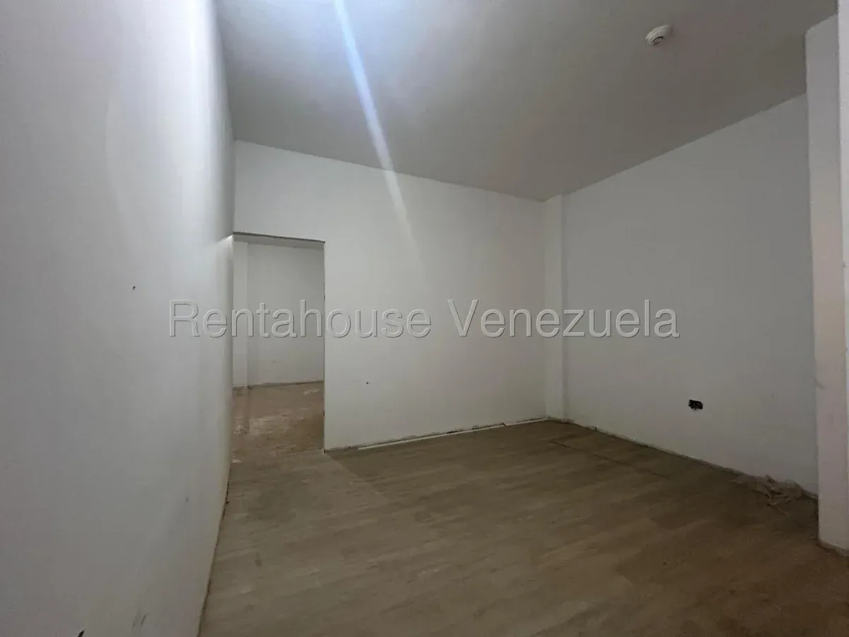 Local Comercial En ALQUILER En La Av Milagro Norte  - 10
