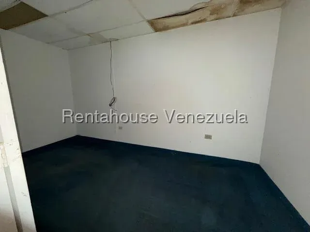Oficina En VENTA En 5 de Julio  - 6