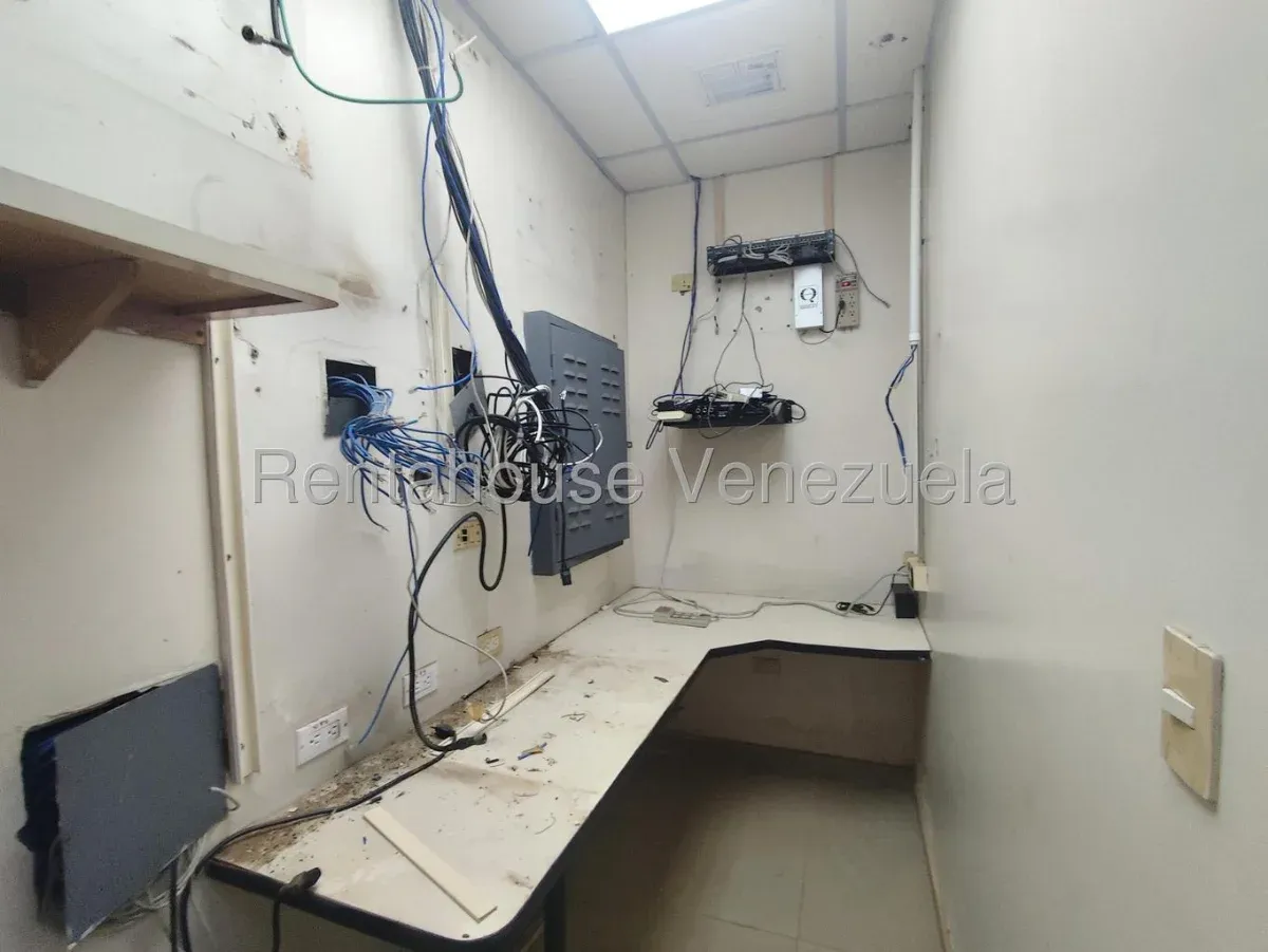 Amplio Local Comercial En VENTA En Circunvalación N° 2 - 7