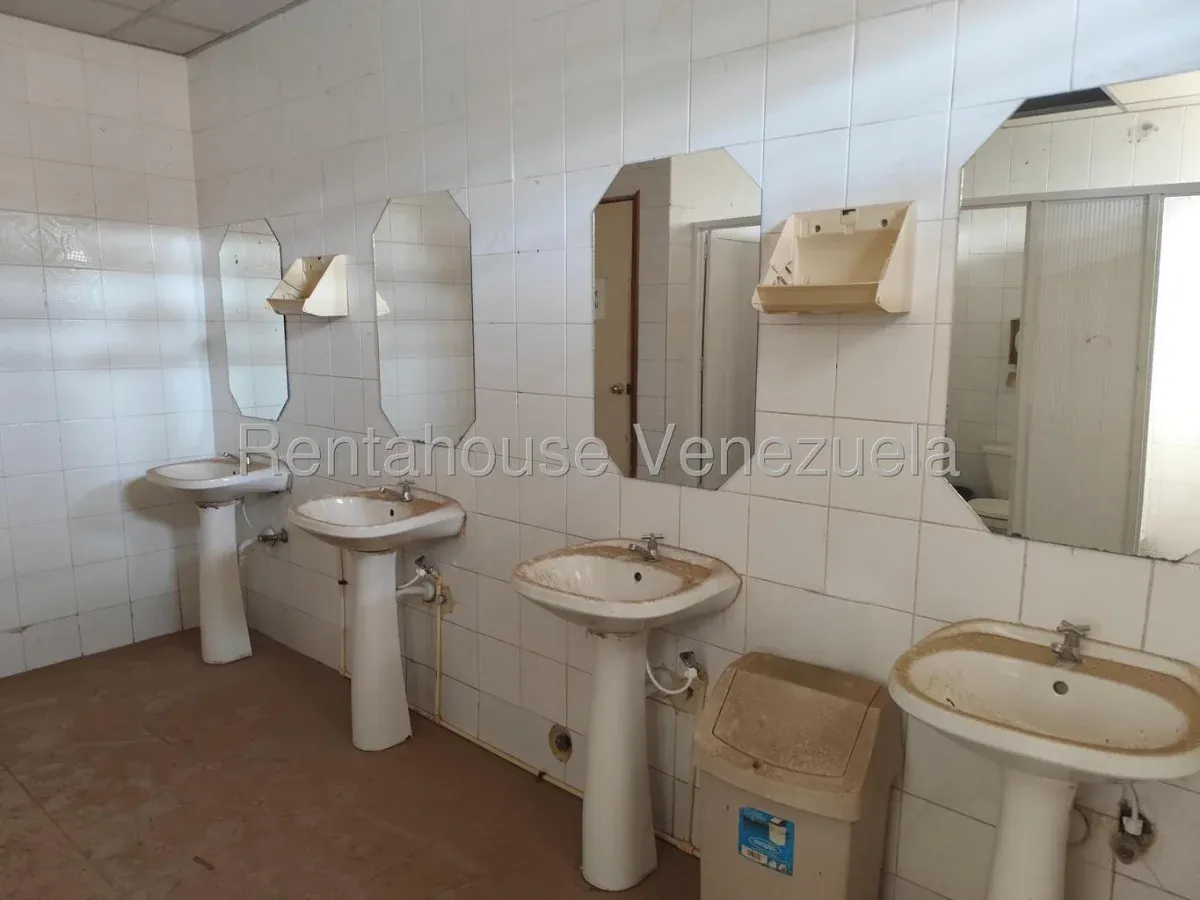 Amplio Local Comercial En VENTA En Circunvalación N° 2 - 8
