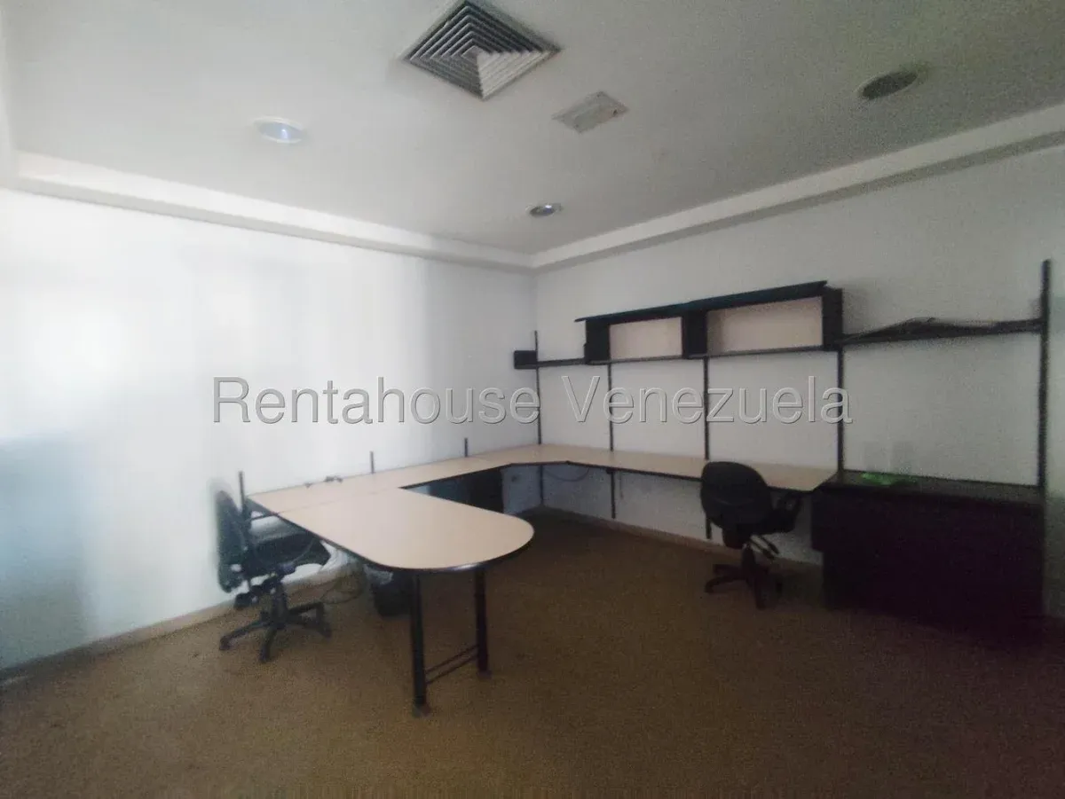 Amplio Local Comercial En VENTA En Circunvalación N° 2 - 16