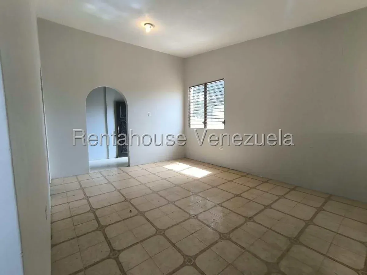 Casa Comercial En Alquiler En Sierra Maestra  - 13