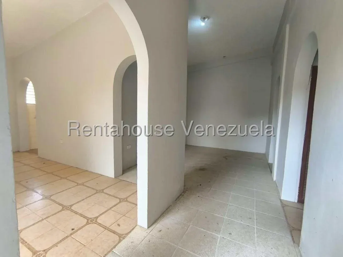 Casa Comercial En Alquiler En Sierra Maestra  - 16