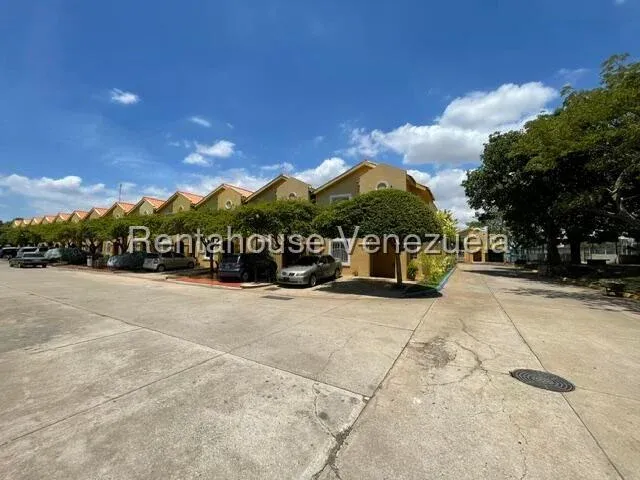 Townhouse En Venta En Zona Sur - 20