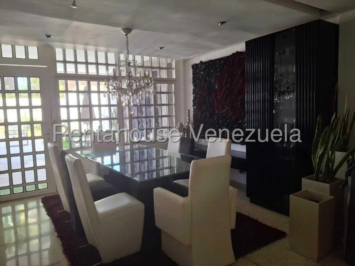 Hermoso Townhouse En Venta En Lago Mar Beach - 10