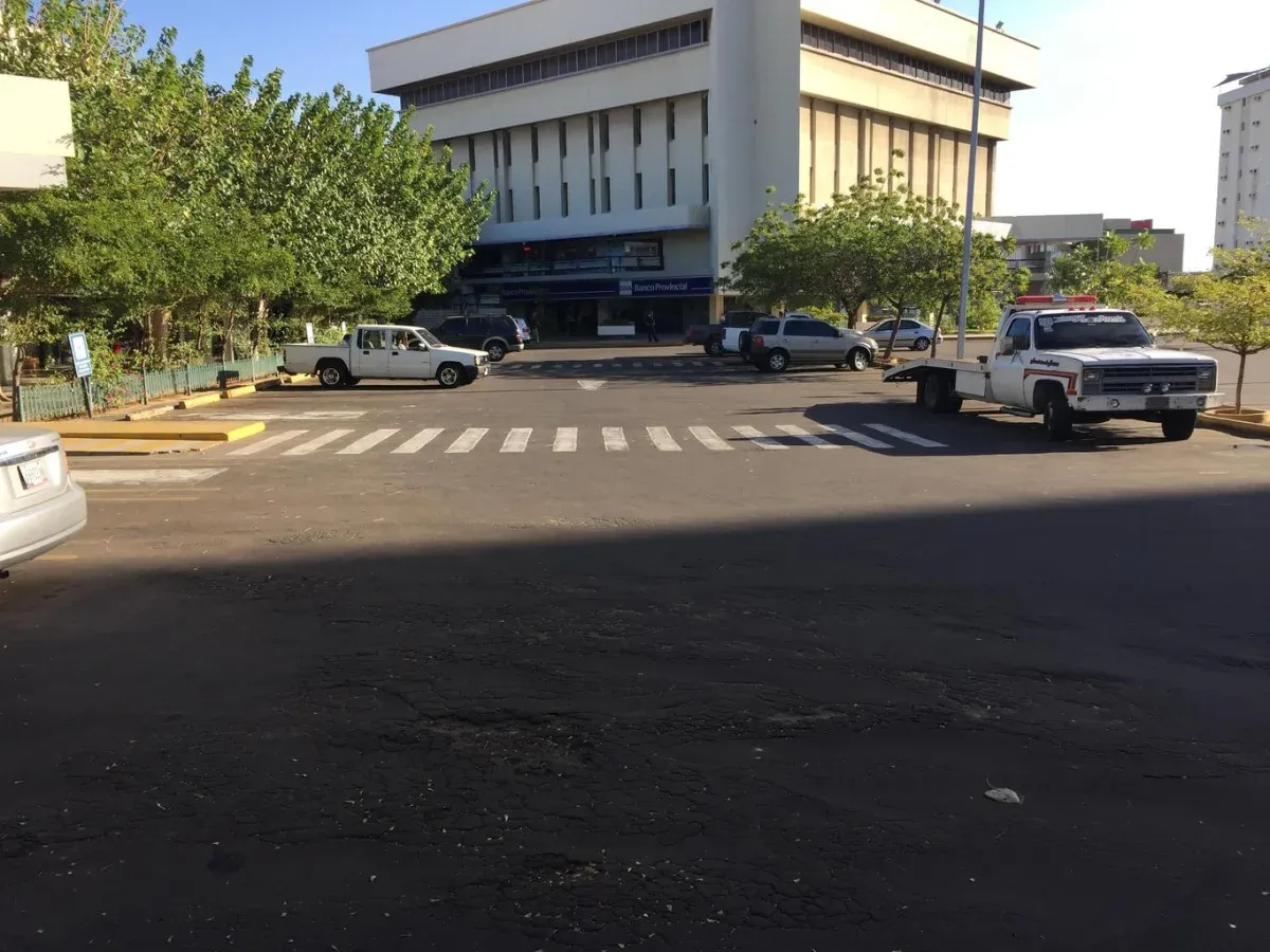 Local Comercial En Venta En La Av Delicias Norte  - 12