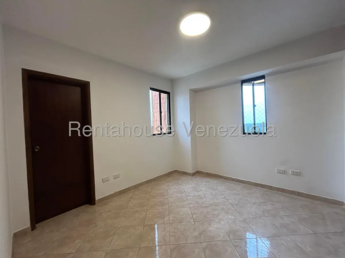 Apartamento Con Pozo Y Planta Eléctrica En Alquiler, Sector Tierra Negra - 7