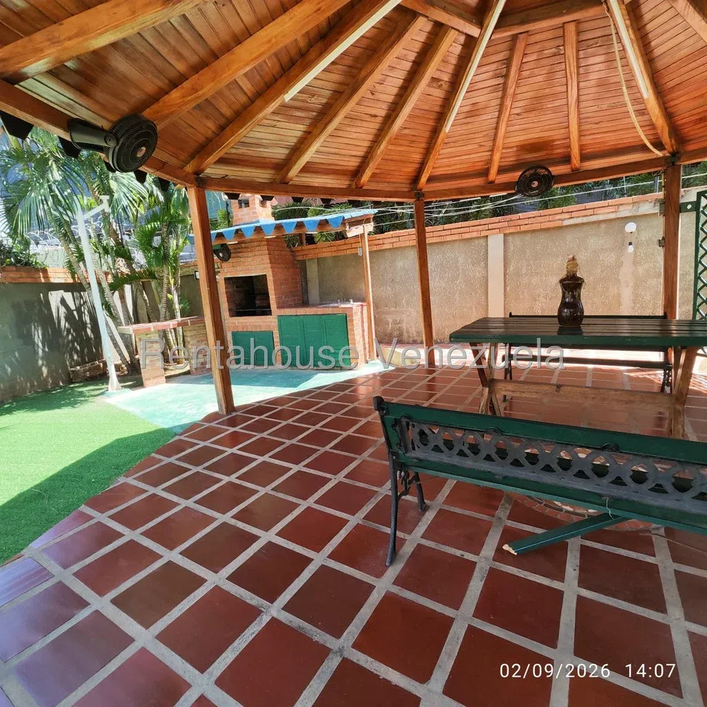 Apartamento Amoblado En ALQUILER En La Av El Milagro - 10